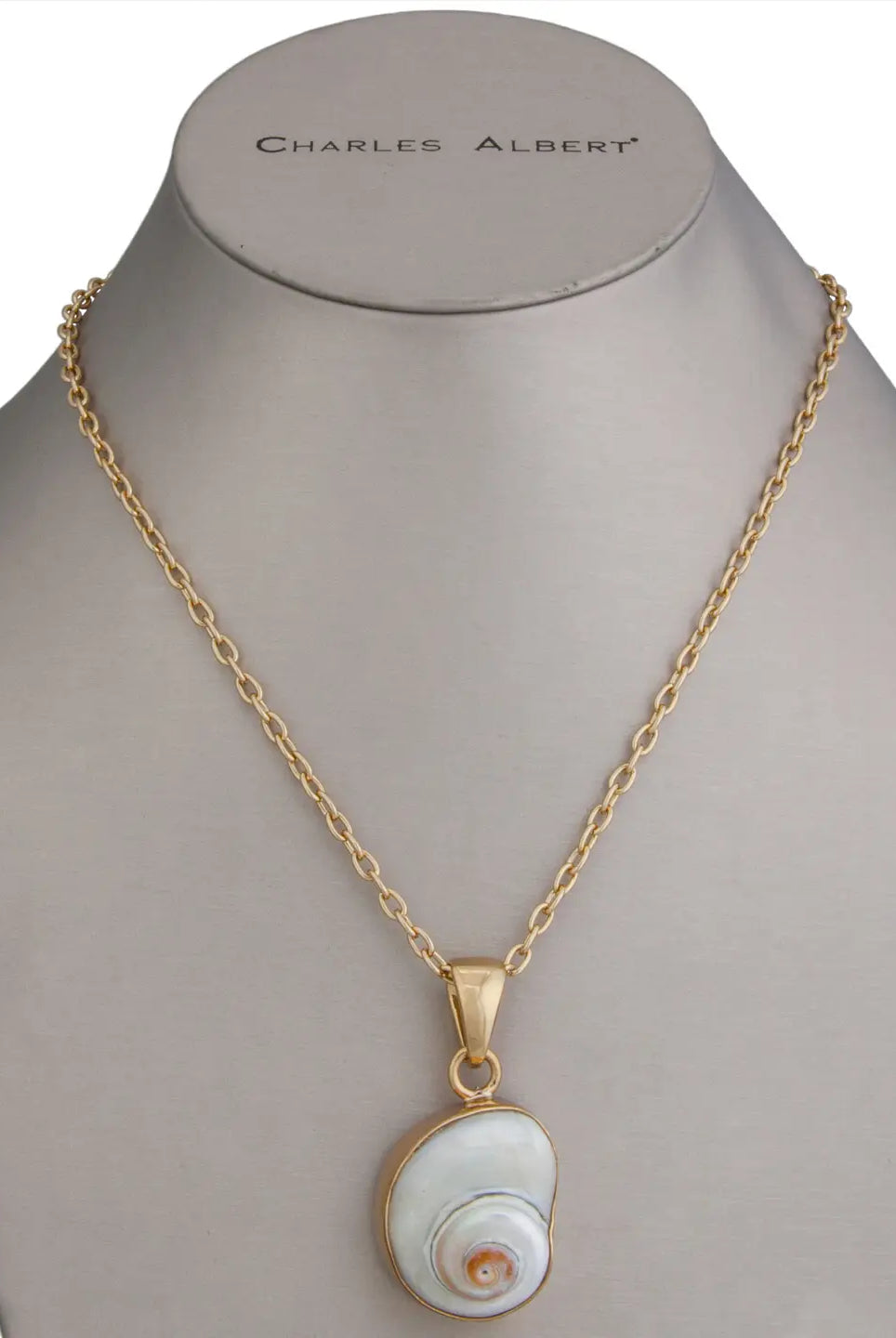 CINNERUS SHELL PENDANT-Briton Court