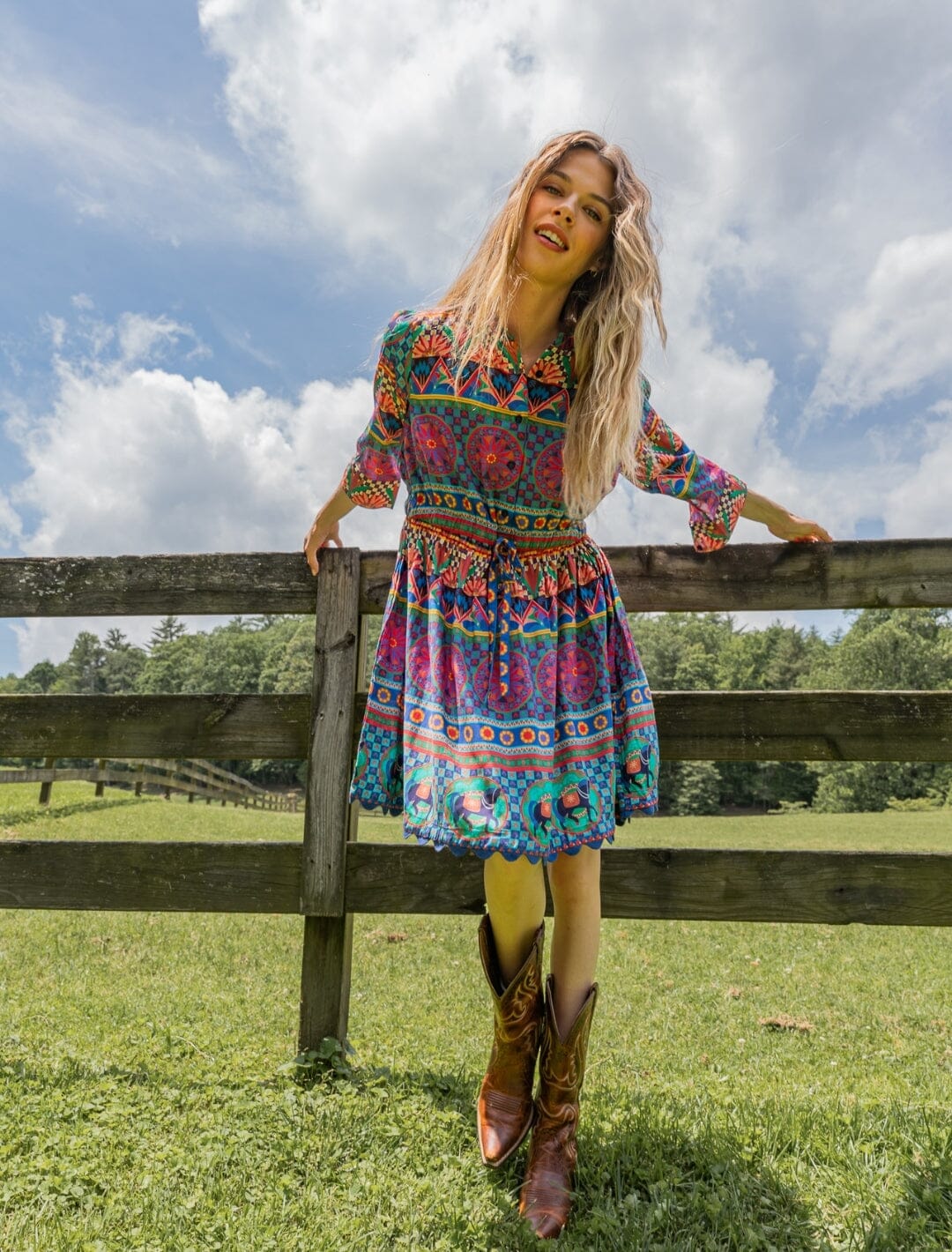 Adelyn Mini-Briton Court