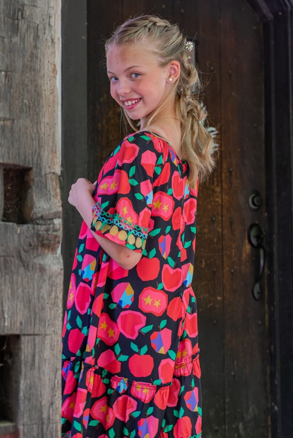 girl in apple dress