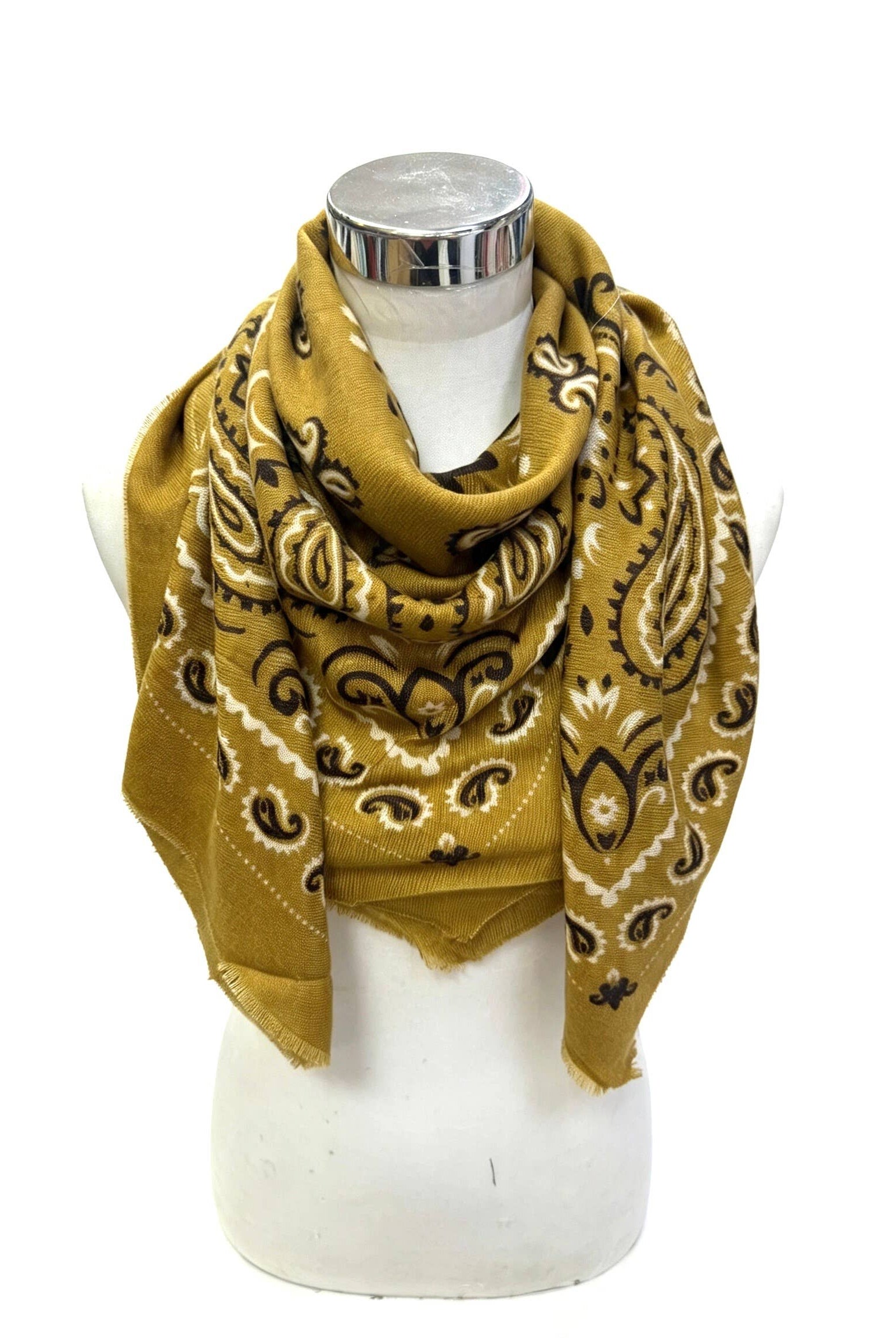 K21 Large Woolen Square Bandana: Jaune-Briton Court
