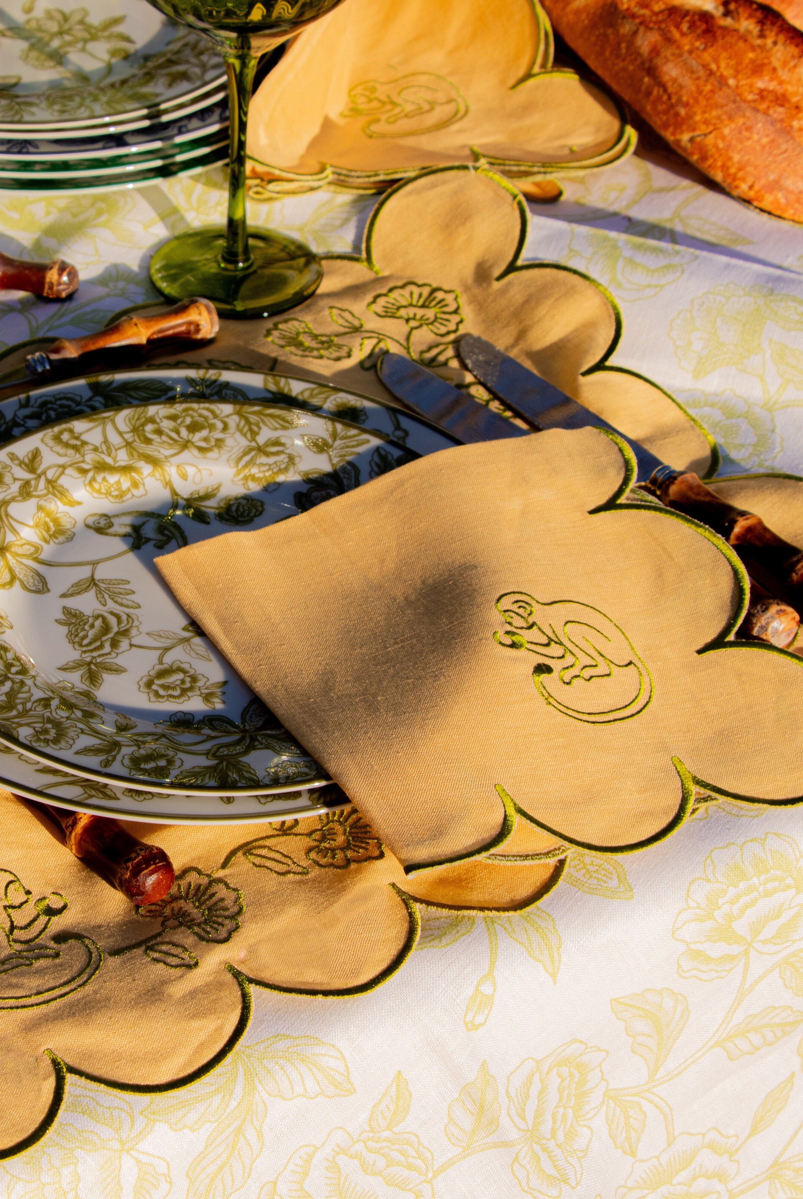 Sunlit Moss Napkin - Set of 4-Briton Court