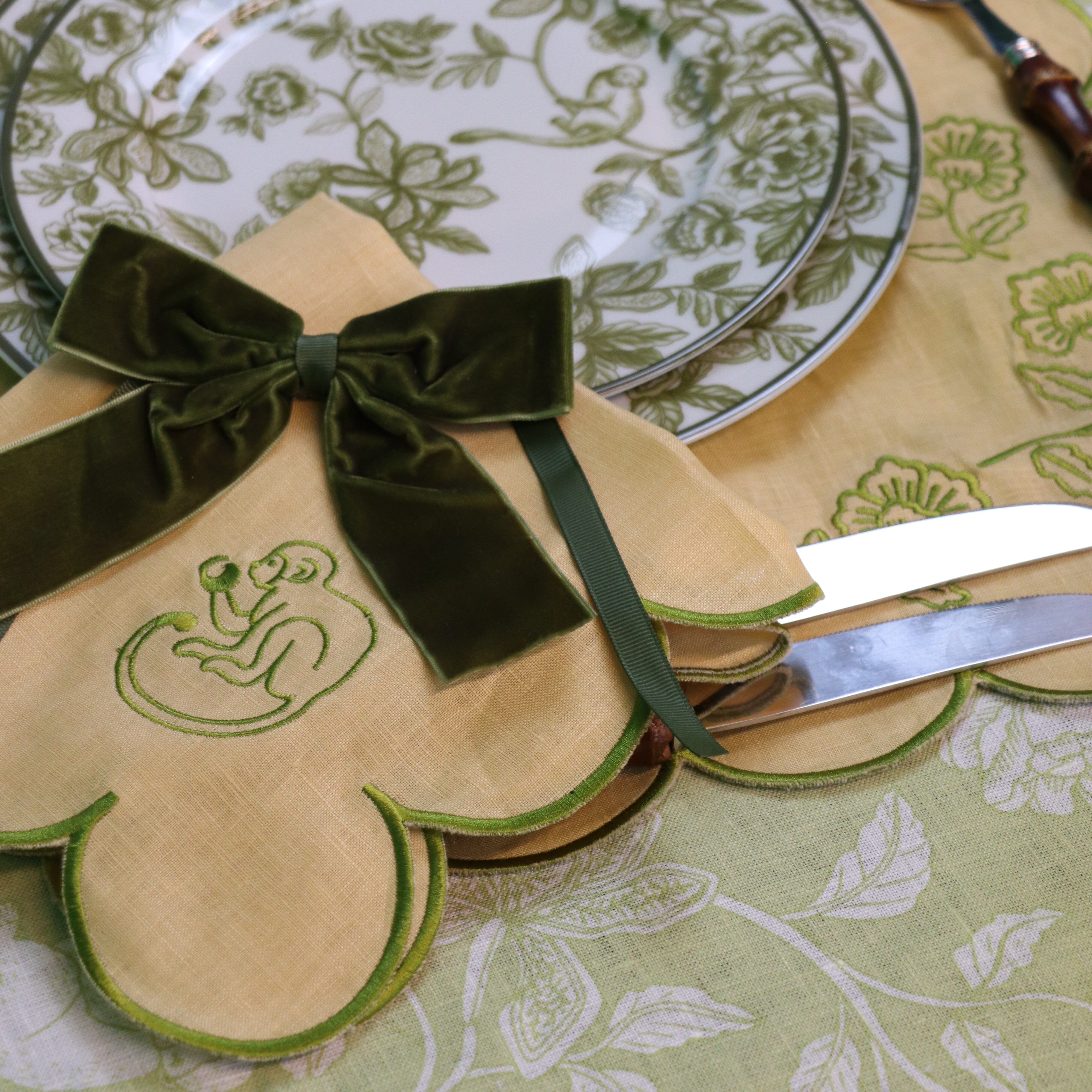 Sunlit Moss Napkin - Set of 4-Briton Court