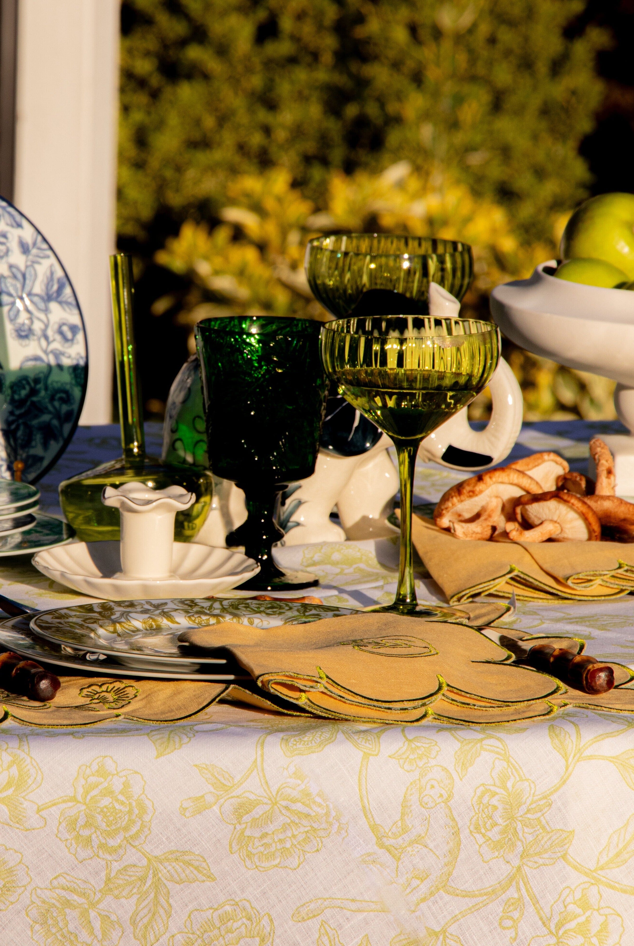 Sunlit Moss Napkin - Set of 4-Briton Court