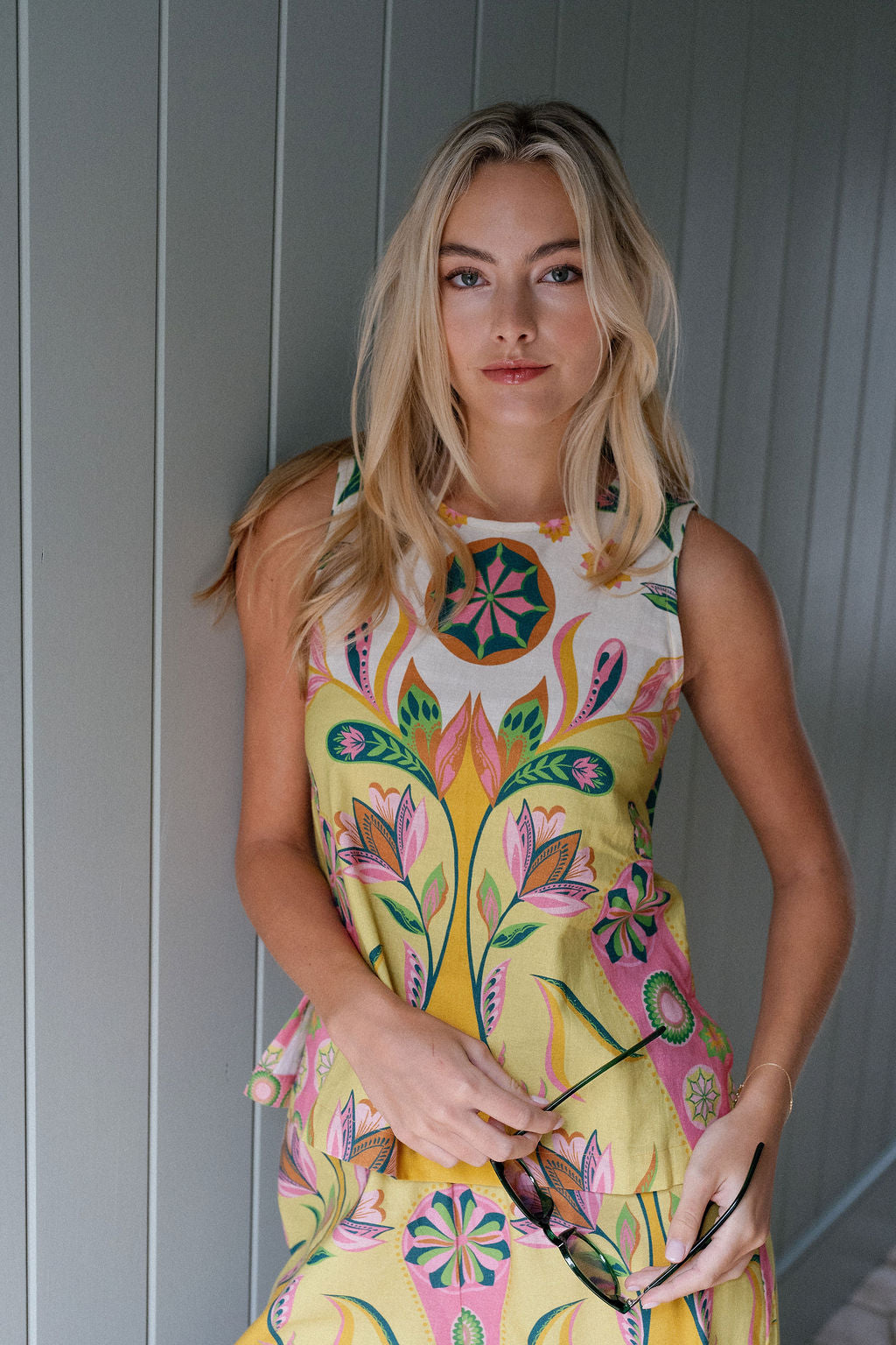 Betsy Linen Top-Briton Court