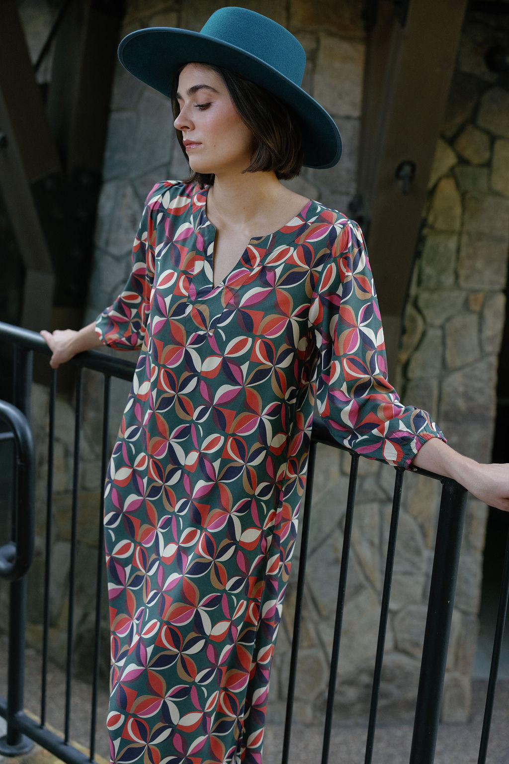 Melody Geo Maxi-Briton Court