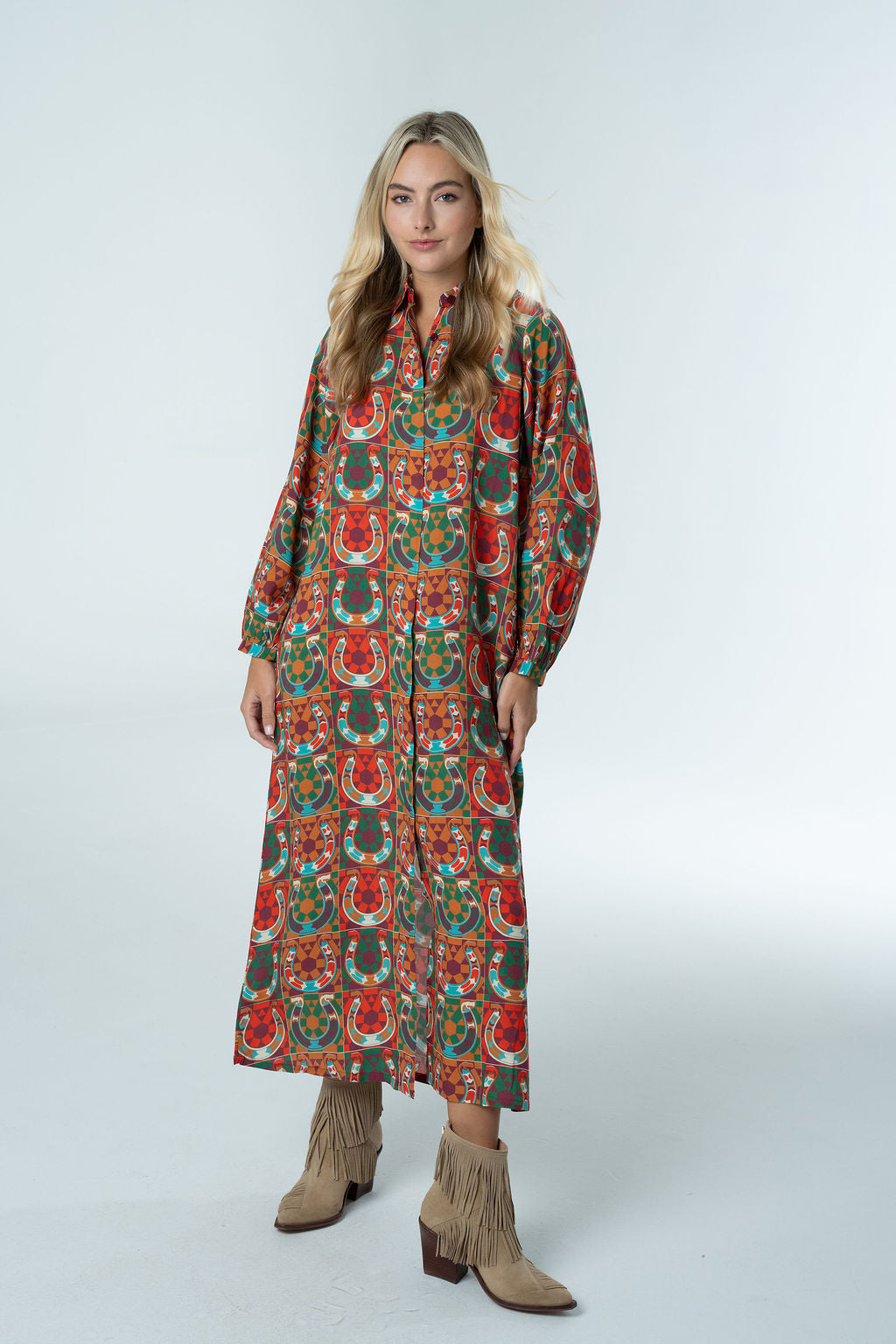 Sienna Horseshoe Maxi-Briton Court