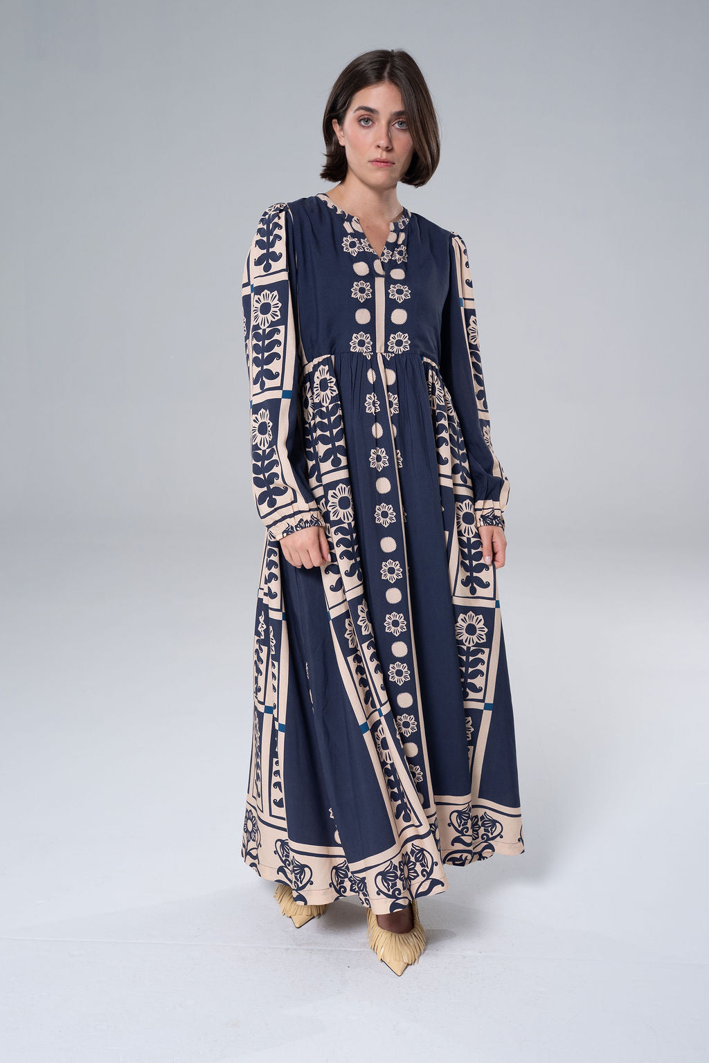 Jenny Maxi-Briton Court