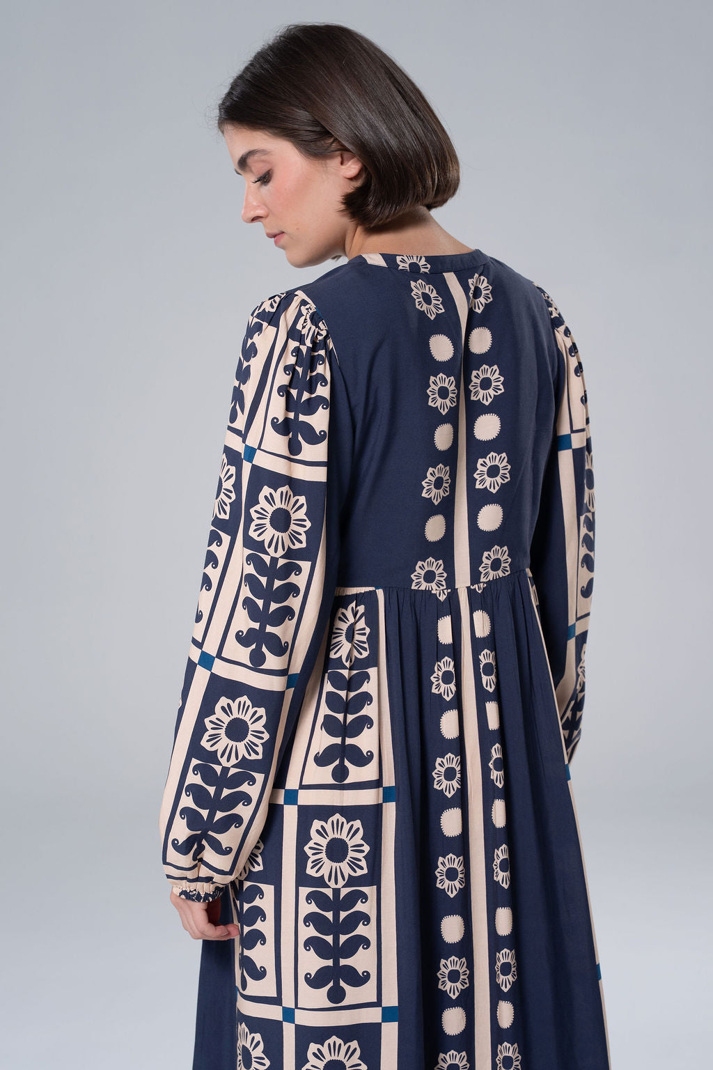Jenny Maxi-Briton Court