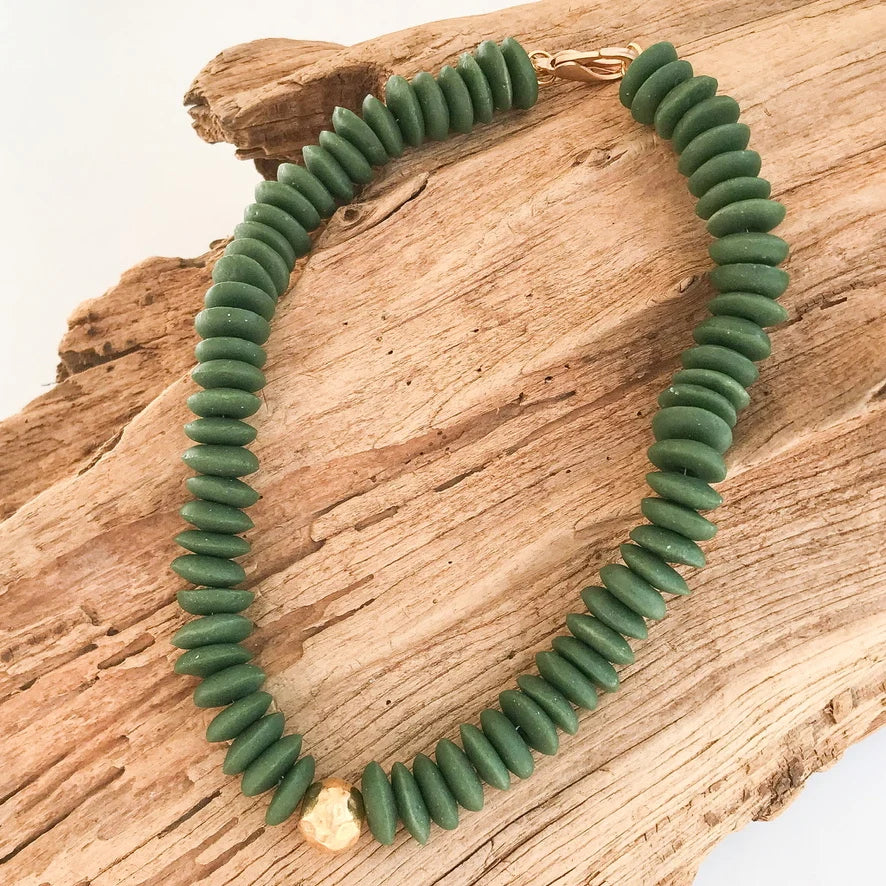 Heishi Clay Choker Necklace-Briton Court
