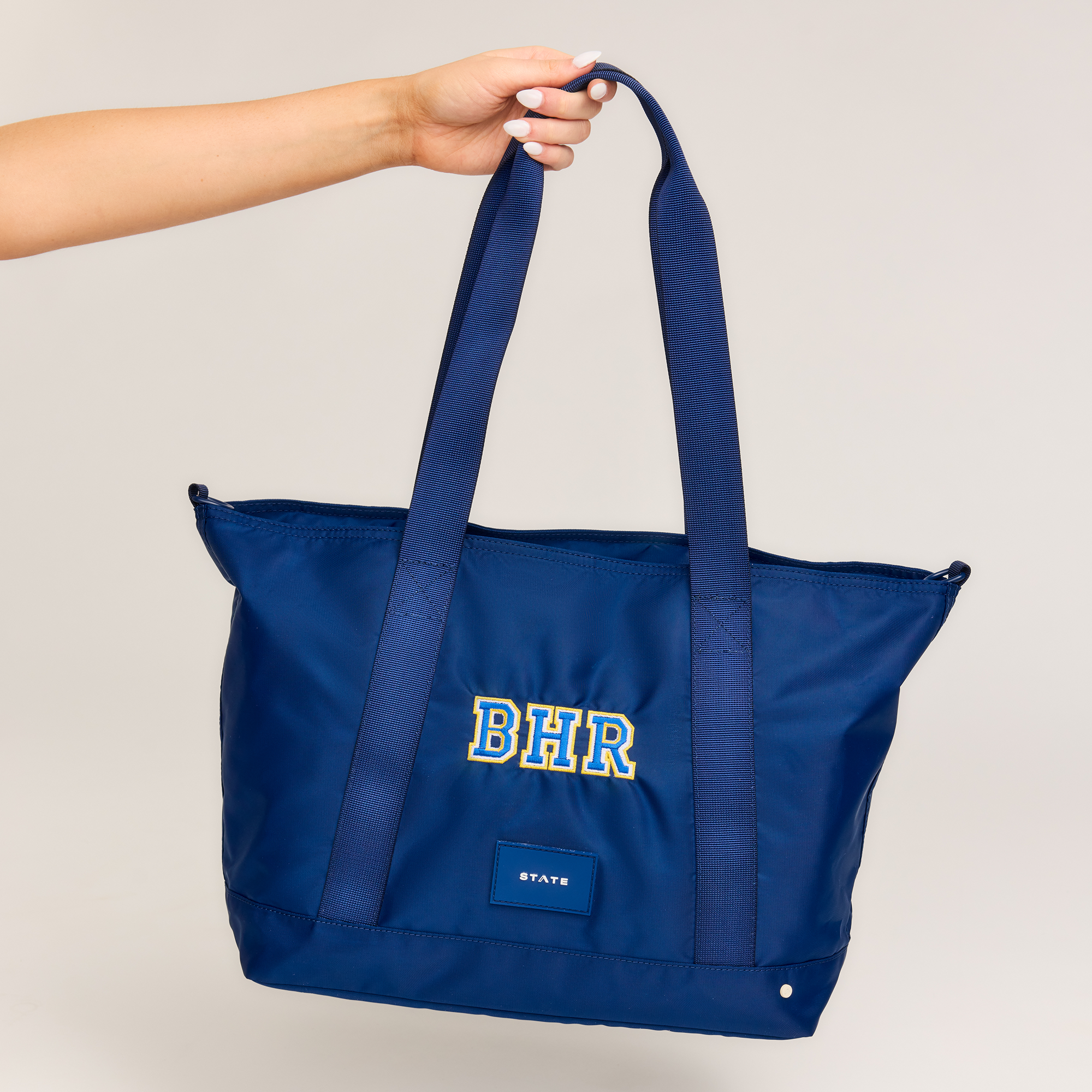 Graham Tote-Briton Court